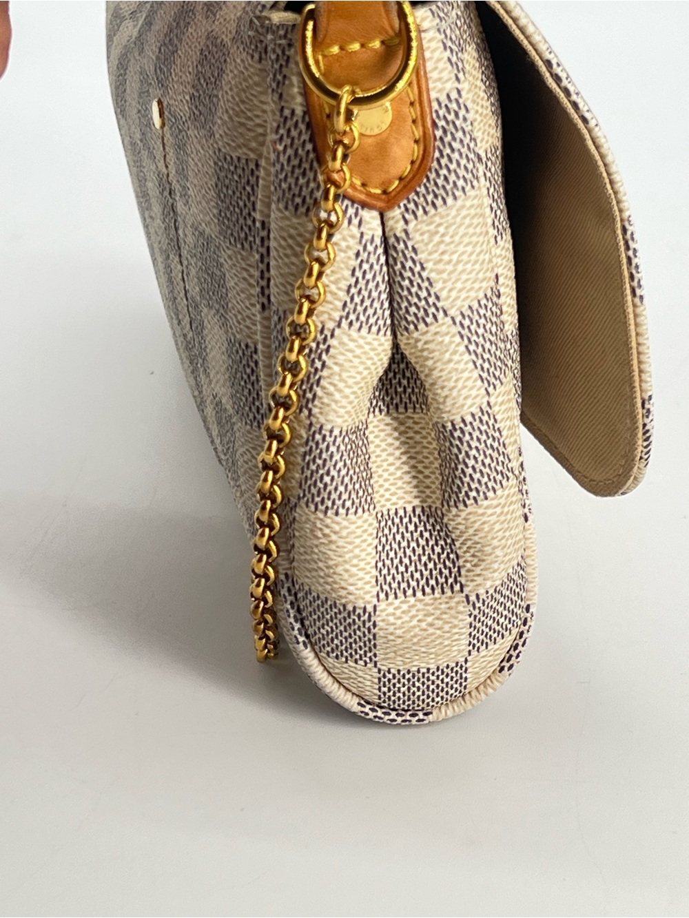 Louis Vuitton Damier Azur Favorite PM Crossbody Bag - Picture 5 of 12